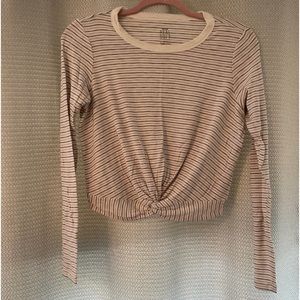 Long sleeve ribbed crop top